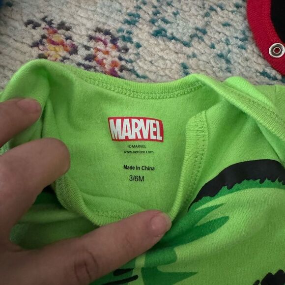 Marvel Superhero Baby onsie Set 18 months Spider-Man, hulk, iron men, Thor - Picture 2 of 4
